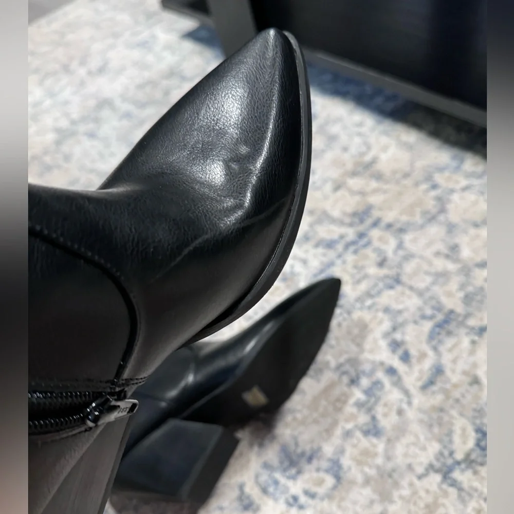 Dolce Vita Black boots - Picture 5 of 9